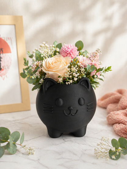 Chonky Katze Blumentopf mit Pflanze in Verwendung – 3D-Druck